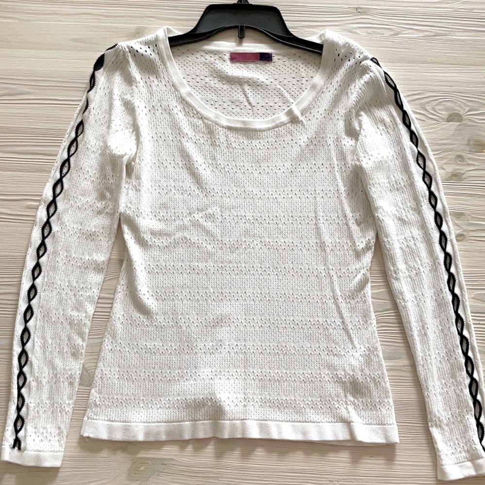 Ava Ecru Perforated Blouse size M